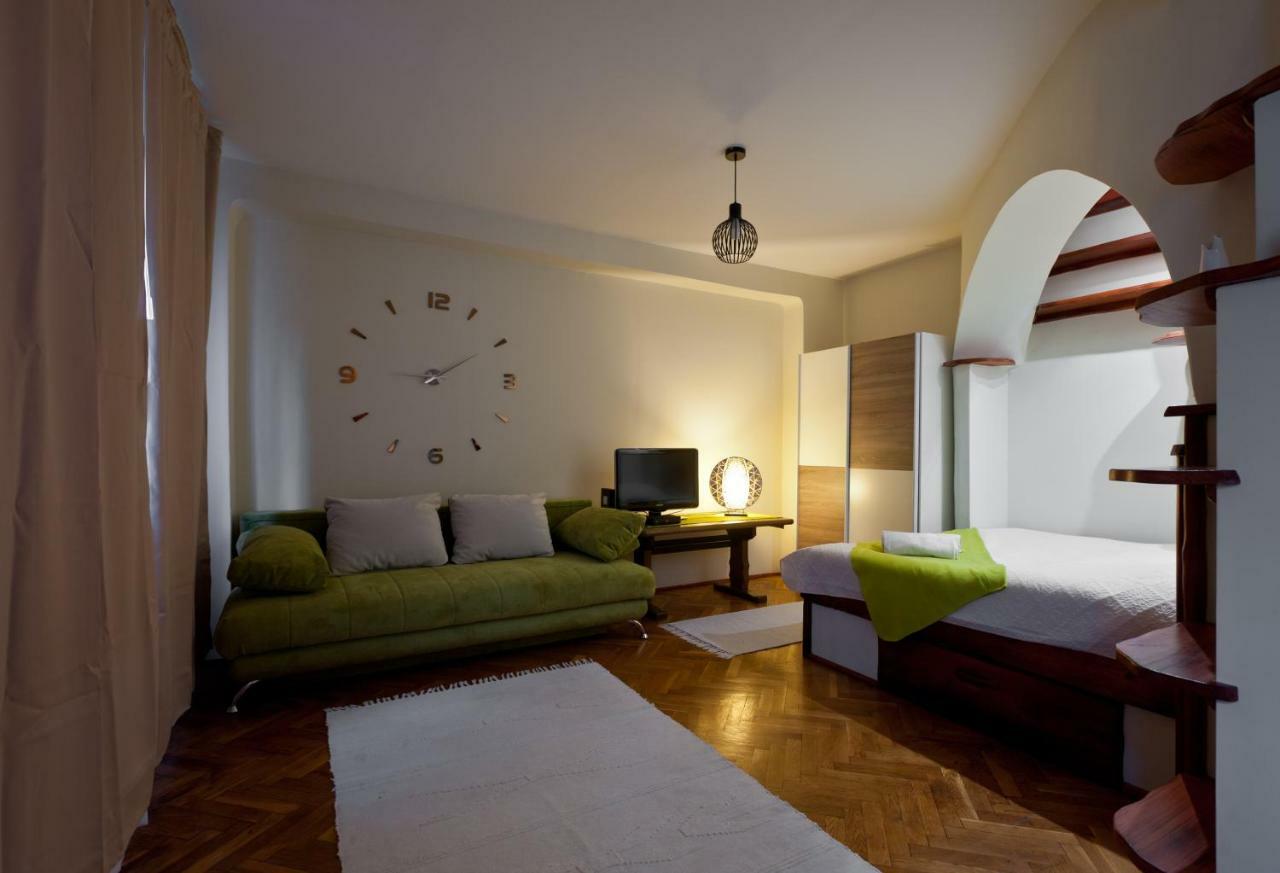 Green Apartment Будапеща Екстериор снимка