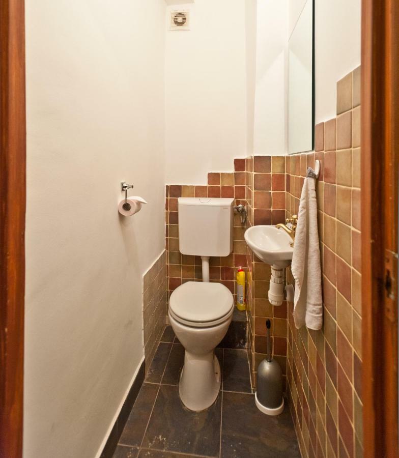 Green Apartment Будапеща Екстериор снимка